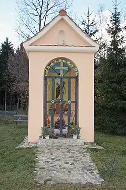 kaplička u polní cesty do Radvanova