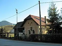 Rodný dům Jozefa Gabčíka v místní části Poluvsie