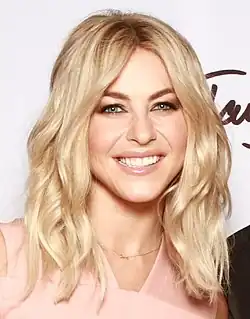 Julianne Hough v roce 2016