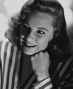June Allysonová, 1944