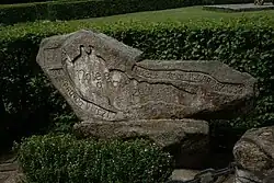 Kámen republiky před Lesním hotelem Peršlák (Q38037920) 01.jpg