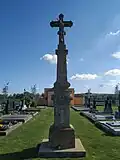 Kříž na hřbitově, Loučany, okres Olomouc.jpg