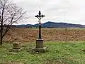 Kříž u cesty do Volduch