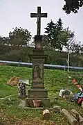 Kříž u silnice na Tršice