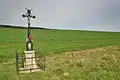 Kříž východně od obce