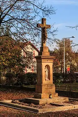 Pískovcový rucifix v Živanicích v roce 2019