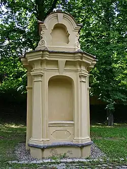 Křížová cesta - kaple.JPG