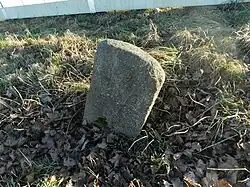 Křížový kámen na Plackého ulici v Polné (Q38049927).jpg