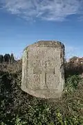 Křížový kámen u silnice z Rozsochatce do Havlíčkova Brodu na místě vraždy z roku 1648