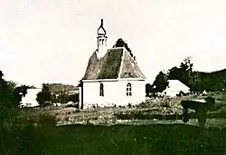 Historický snímek zaniklé kaple Panny Marie v osadě Stará Huť, přináležející ke Křížovicím