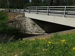 Křenov, silniční most.jpg