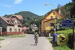 Chotovický vrch z jihu od Skalice