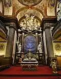 Hlavní oltář kostela sv. Františka křižovníků v Praze (po 1700)