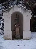 Křivoklát, výklenková kaple Panny Marie.jpg
