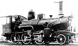 Lokomotiva KFNB VIII 553 (WrN 3929/96). Po roce 1909 u KkStB jako 260.33, připadla BBÖ. Odpovídá lok. 333.115 - 333.118 ČSD