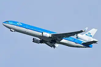 Vzlétající MD-11 společnosti KLM