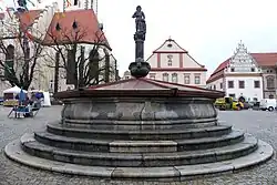 Kašna na náměstí J. Žižky v Táboře.jpg