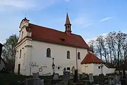 Kadlín, kostel (1).jpg