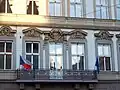 Balkon Kaiserštejnského paláce s rodovým erbem