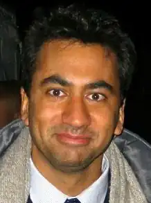 Kal Penn, představitel Lawrence Kutnera