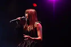 Keiko vystupující s Kalafinou v Mexiku, 2016