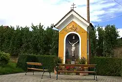 Kaplička – boží muka v místní části Kalch