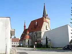 Farní kostel sv. Máří Magdaleny ve Chvalšinách.