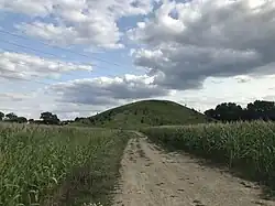 Kamínek v roce 2017, ze severu