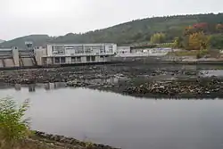 Kamýk nad Vltavou - přehradní hráz s elektrárnou