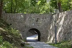 Kamenný hřbitovní most.jpg