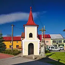 Kaplička v Dlouhé Vsi