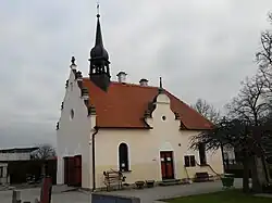 Hřbitovní kostelík v Chlumci nad Cidlinou
