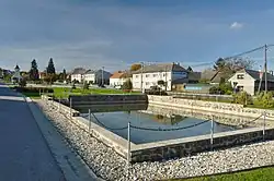 Náves s kaplí Nanebevzetí Panny Marie