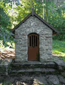 Obnovená kaple Panny Marie Pomocné na Předních Paštích (léto 2018)