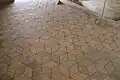 Dlažba horní kaple