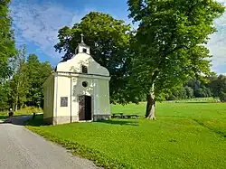 Ze zaniklé osady se dochovala pouze kaple, chráněná jako kulturní památka