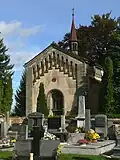 Kaple hřbitovní s hrobkou Thun Hohensteinů.jpg