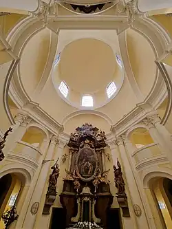 Interiér Santiniho kaple