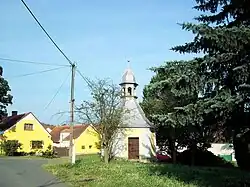 Kaple v Semošicích (Q38094987).jpg