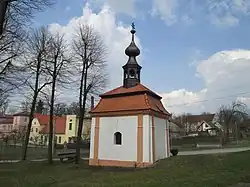 Kaple ve Lžíně (Q37812910).jpg