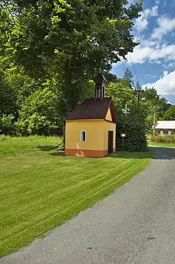 Kaplička v Oklukách