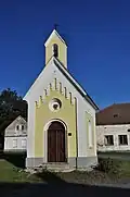 Kaplička_(Dřevec).JPG