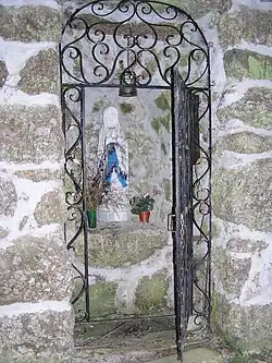 Interiér kaple Panny Marie Lurdské