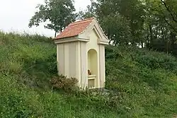 Kaplička u cesty z Encovan do Polep.jpg