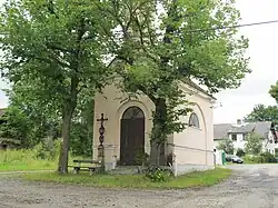 Kaple Povýšení sv. Kříže na návsi