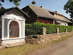 Dům s kapličkou Panny Marie
