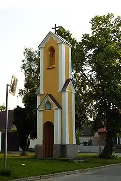 Kaplička v Šestajovicích