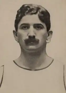 Karel Bezdíček jako cvičenec Sokola