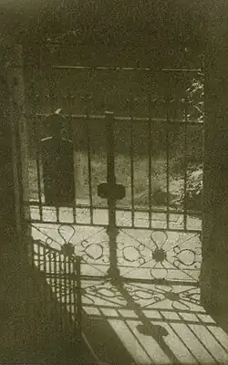 Vlašská ulice, bromolejotisk