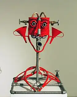 Hlava - fontána IV (1983)